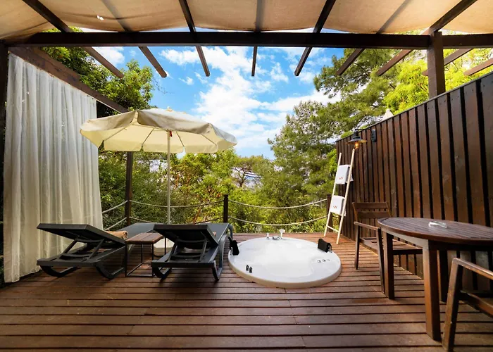 ホテル Lov Adults Only 3*