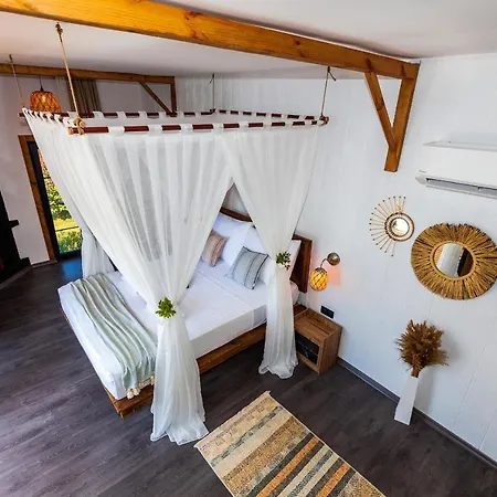 Lov Beach&nature Retreat 3* Faralya
