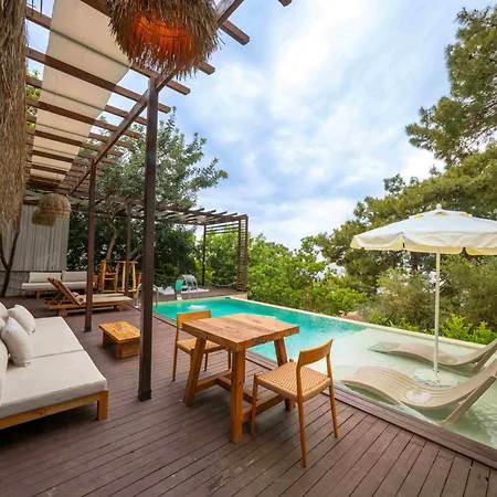 Lov Adults Only 3* Faralya