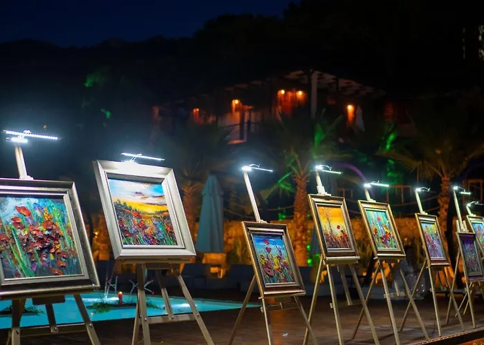 Hotel Lov Adults Only